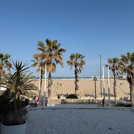 Exclusive Beachfront Apartament