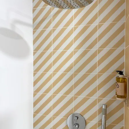 Exclusive Beachfront Appartamento *