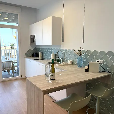 Exclusive Beachfront Apartament Walencja