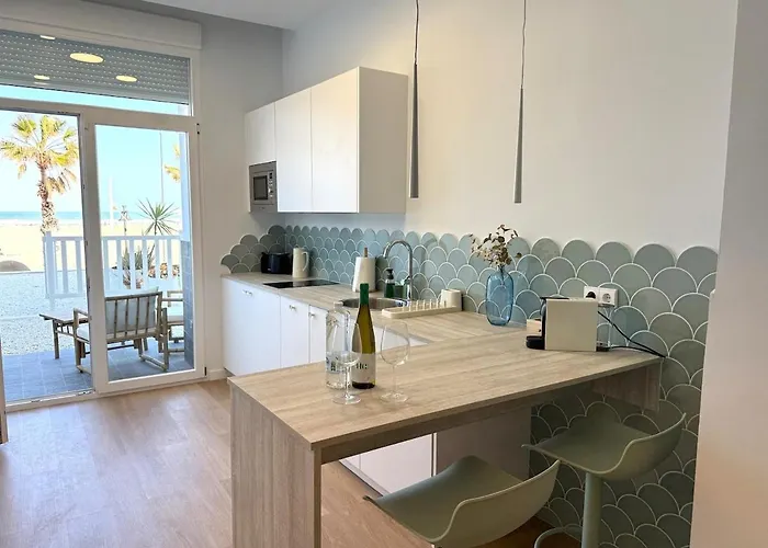Exclusive Beachfront شقة فالنسيا